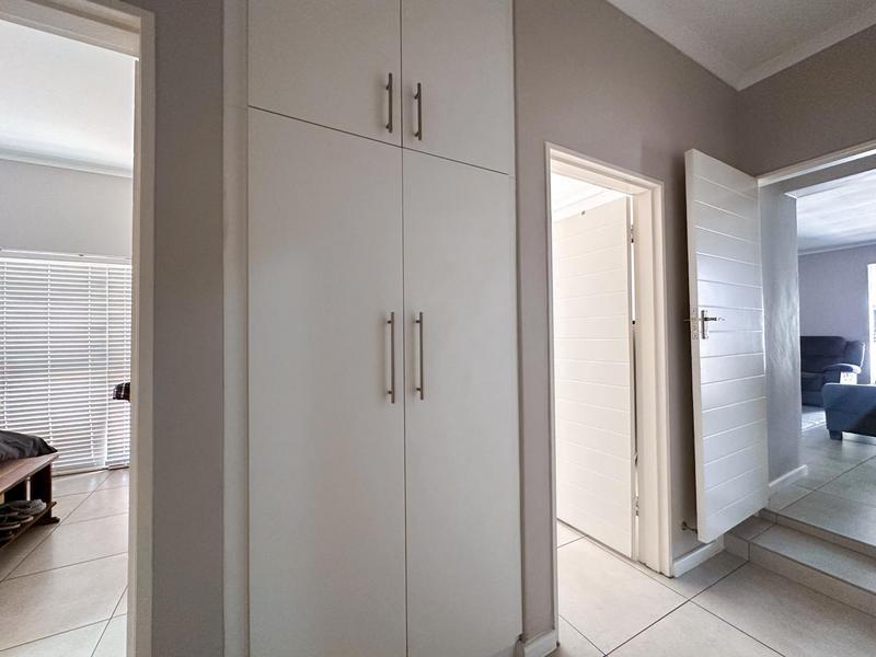 3 Bedroom Property for Sale in Wellway Park East Western Cape